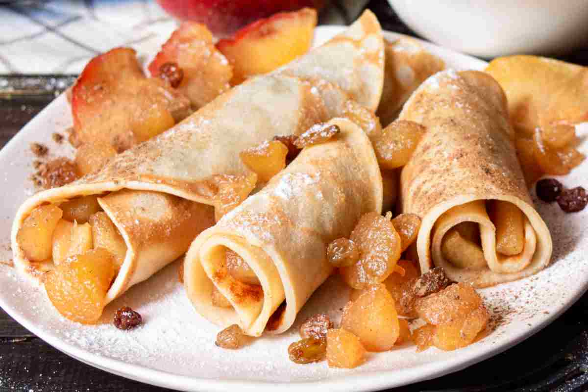 Crepes con mele caramellate