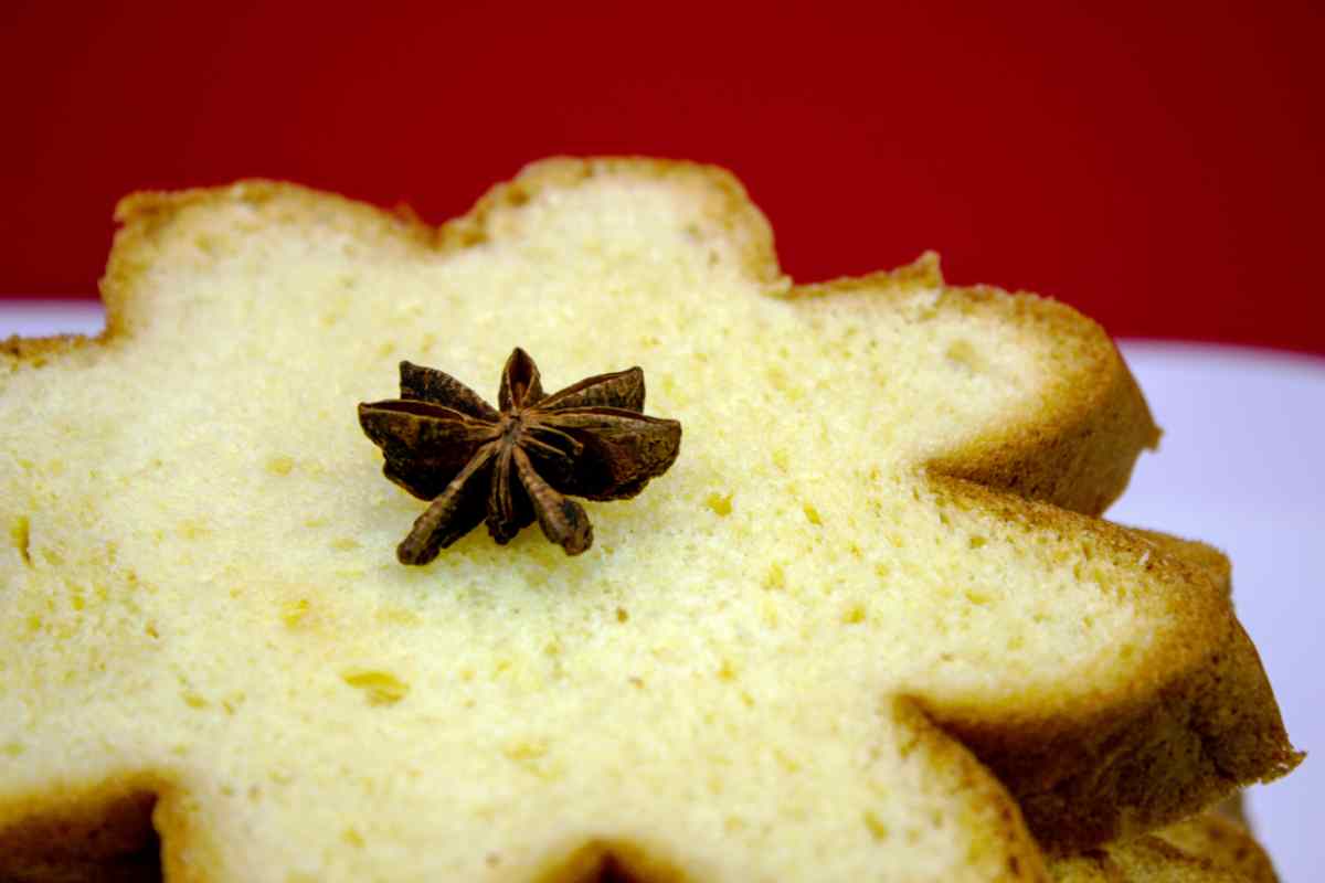 Pandoro vegano a fette