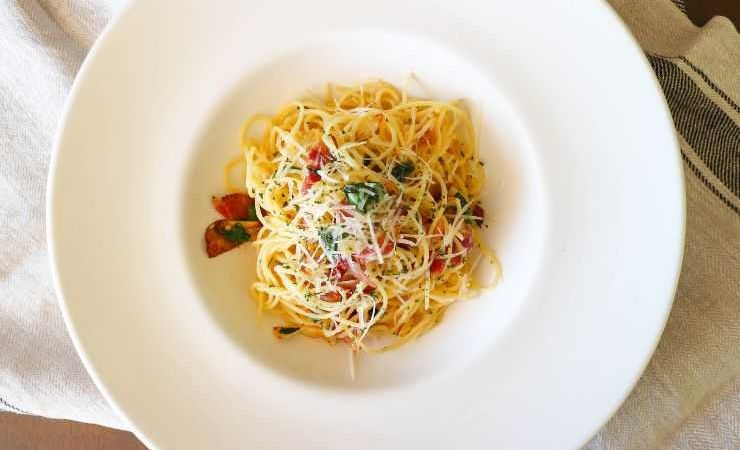 Pasta aglio olio peperoncino