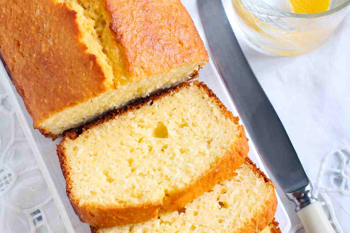 Plumcake allo yogurt senza zucchero