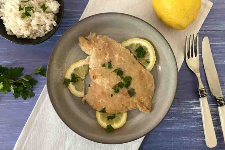 Scaloppina con fette di limone