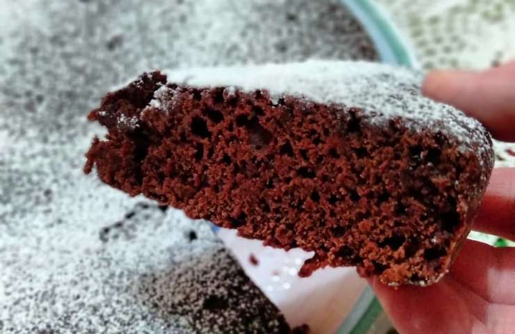 Fetta di torta al cacao