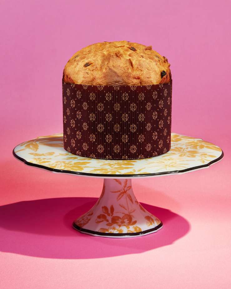 panettone sull'alzata