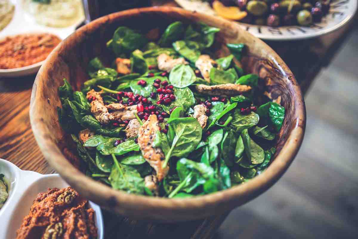 insalata di spinaci e melograno