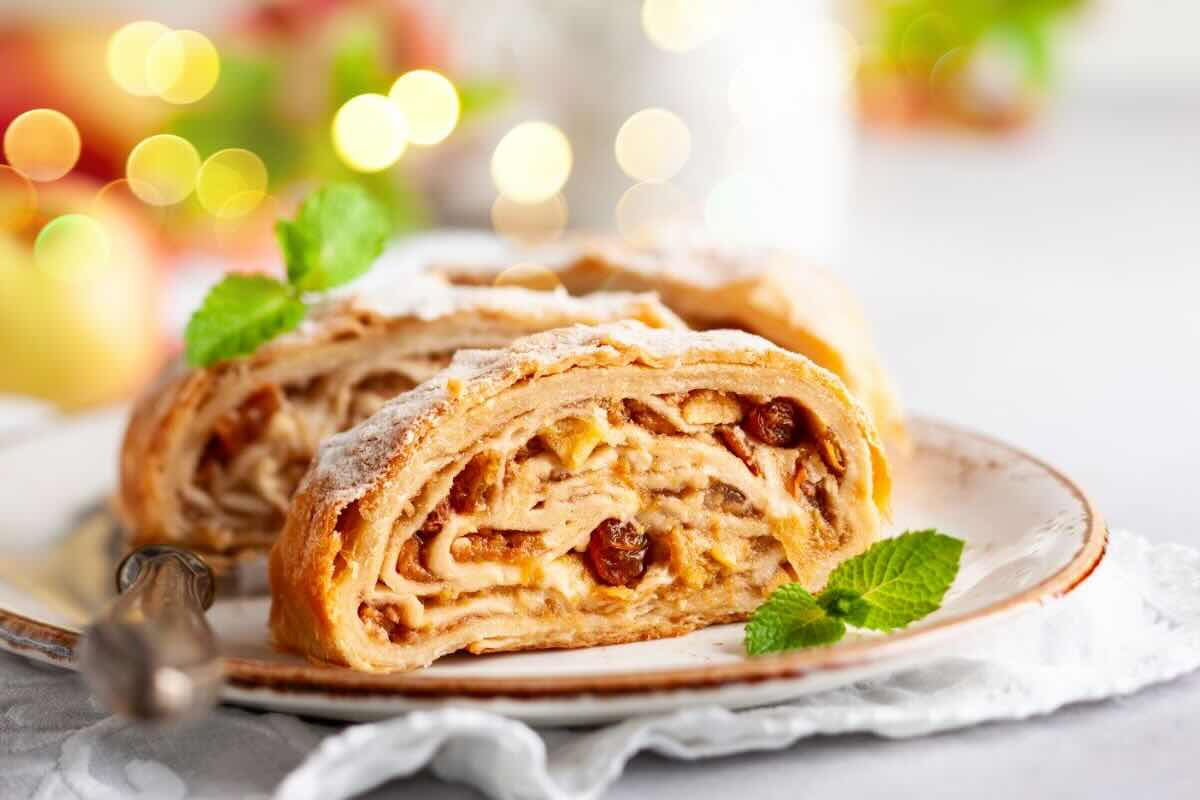 Ho provato per la prima volta questa versione dello strudel di mele e me ne sono innamorata: e chi l’avrebbe detto!