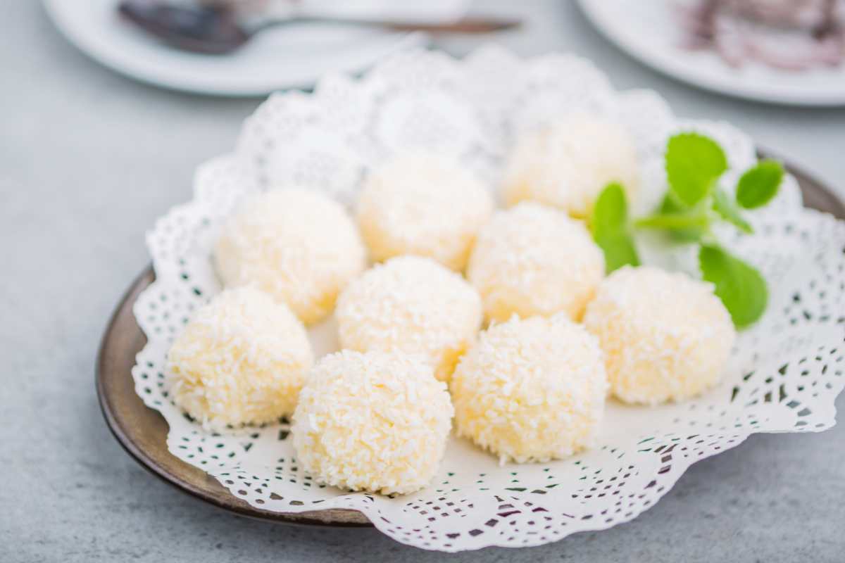 Solo 5 ingredienti e preparo dei bonbon in 5 minuti, per una merenda last minute questa è la ricetta perfetta