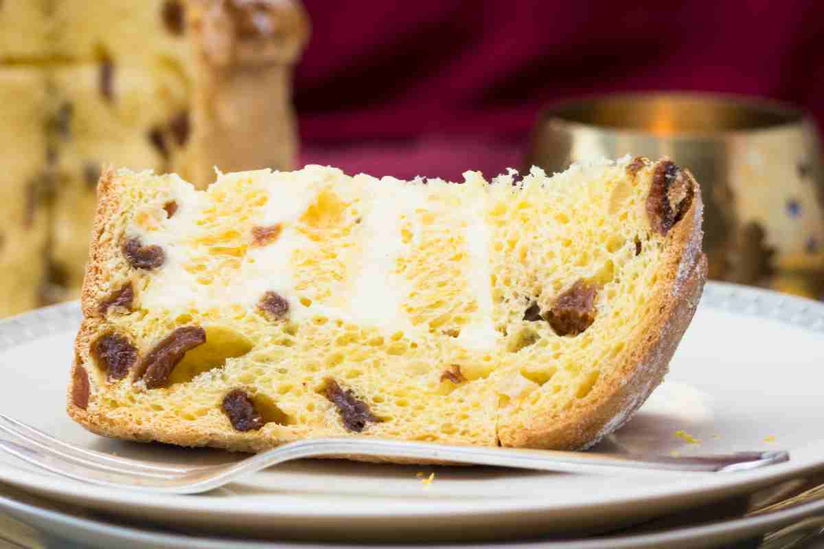 Panettone farcito con crema all'arancia