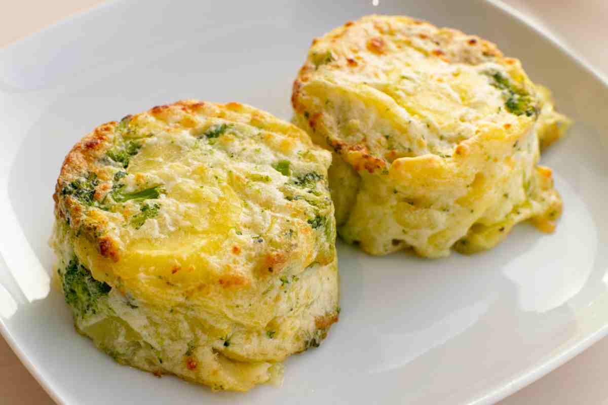 monoporzioni di Sformato di broccoli e salsiccia