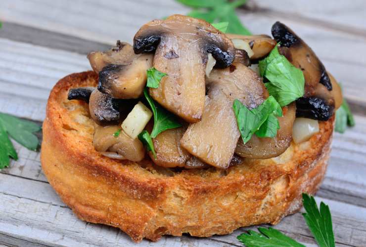 bruschetta ai funghi