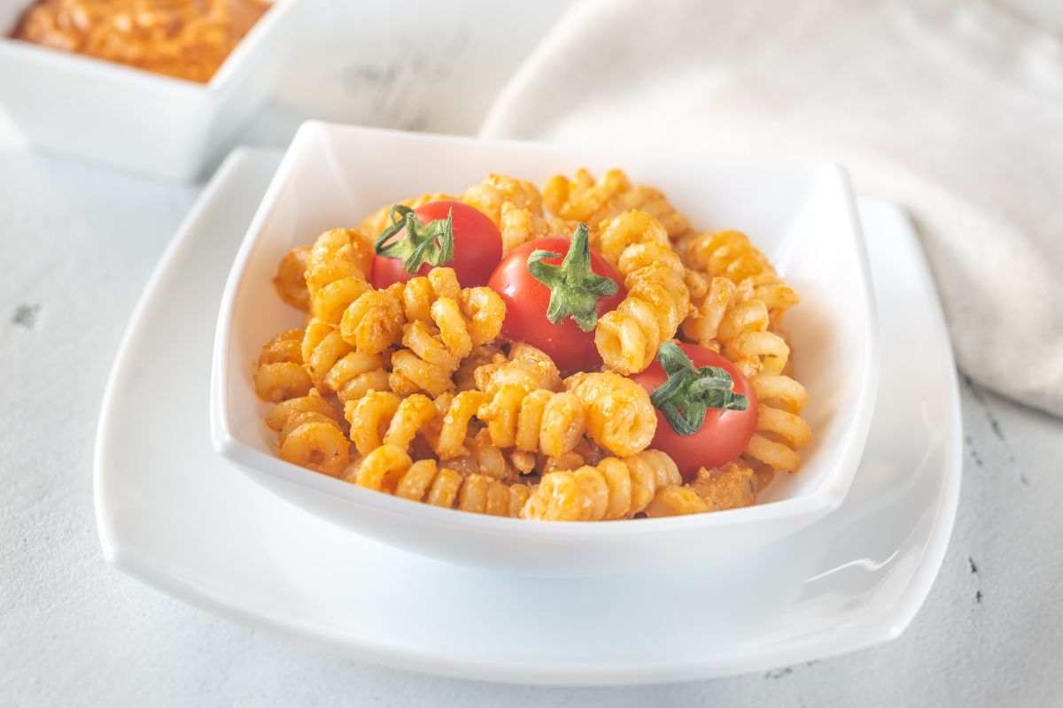 fusilli con pomodoro