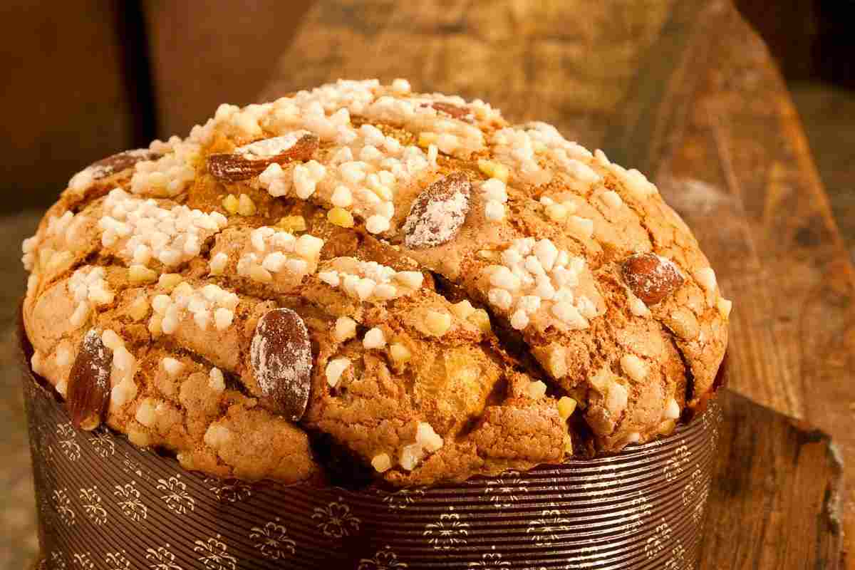 panettone mandorle