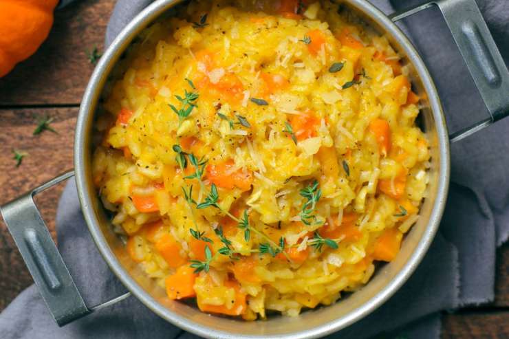 tegame con risotto zucca e zafferano