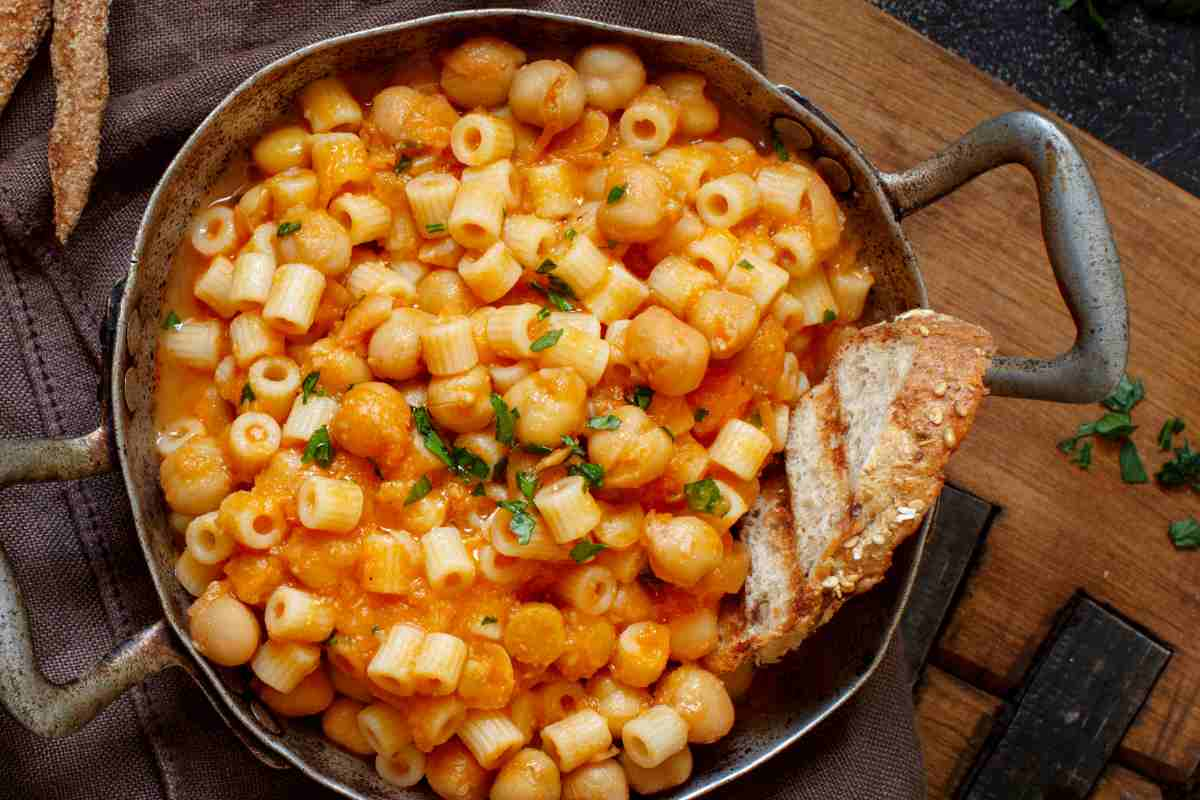 Pasta con i ceci alla toscana