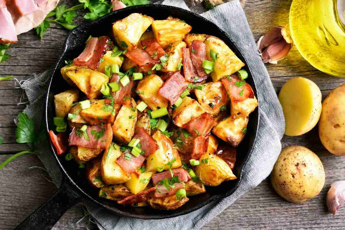 patate in padella con prosciutto