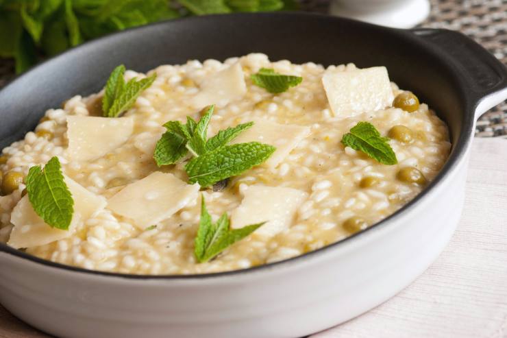 pentola con risotto