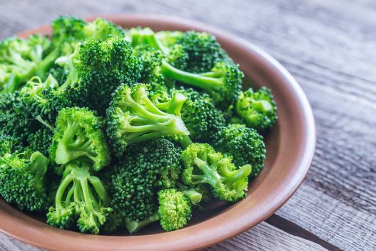 piatto con broccoli