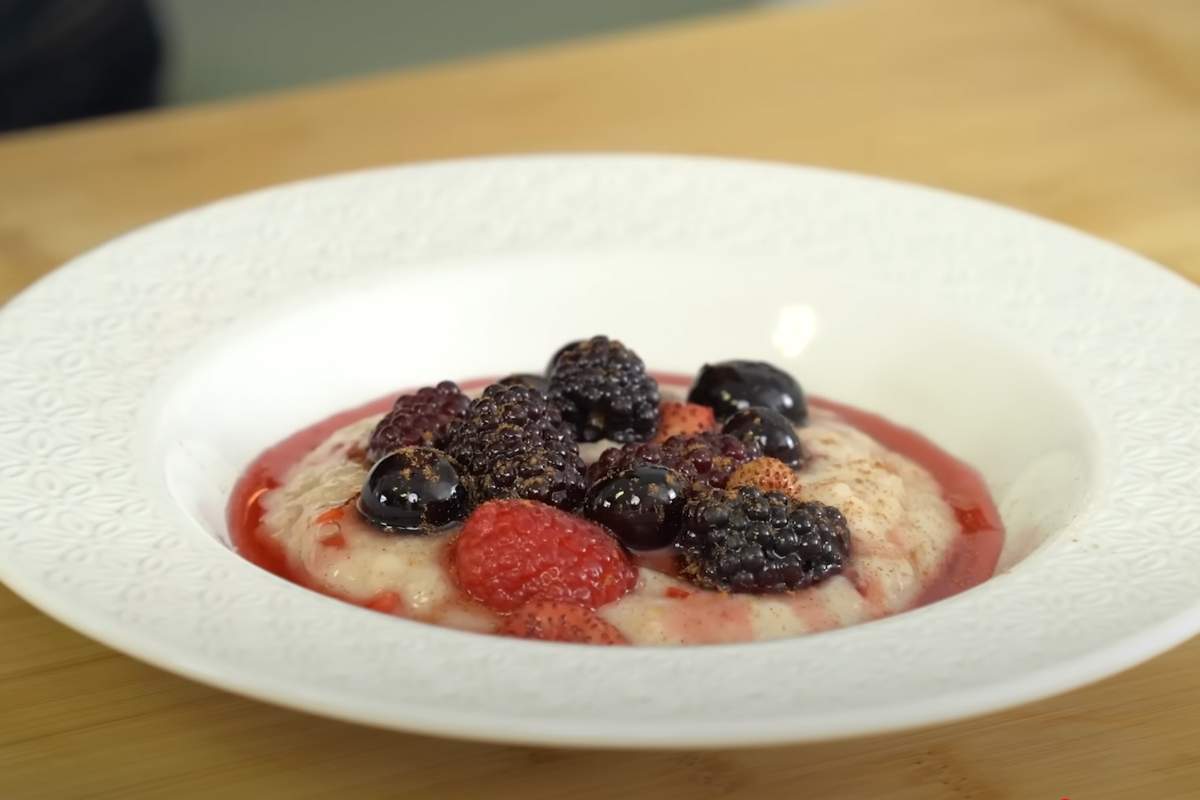 Porridge nel piatto