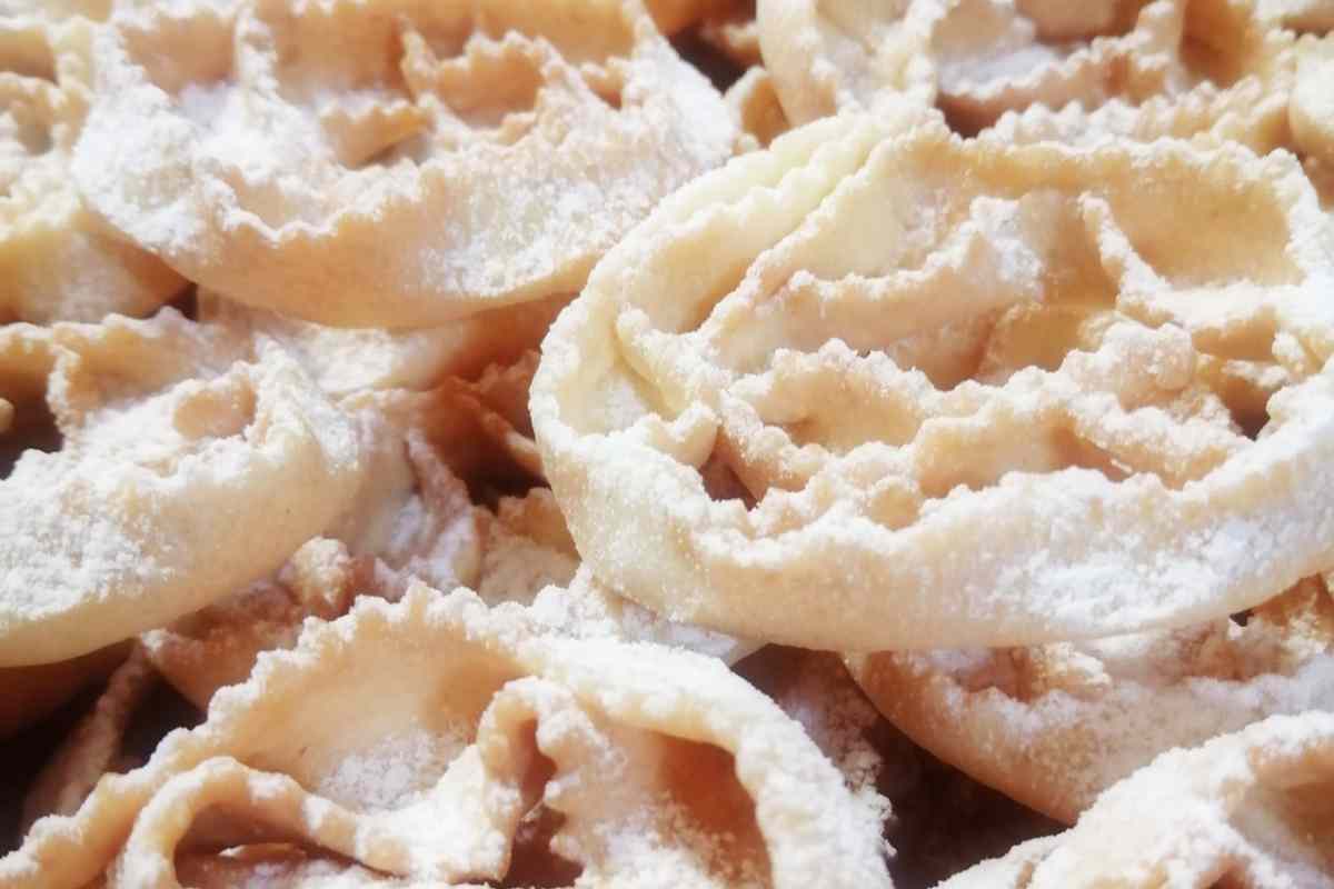 Devi provare questi dolcetti di Carnevale croccanti e strepitosi, non sono le solite chiacchiere