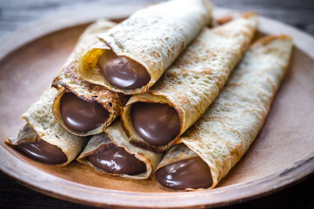 crepes arrotolate con nutella