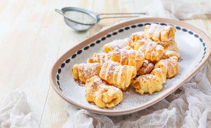 dolcetti di pasta sfoglia