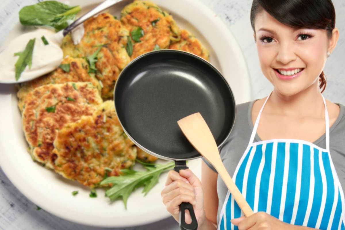 donna con grembiule regge padella e mestolo con piatto di frittelle