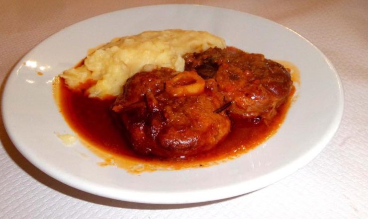 ossobuco al sugo con purè di patate