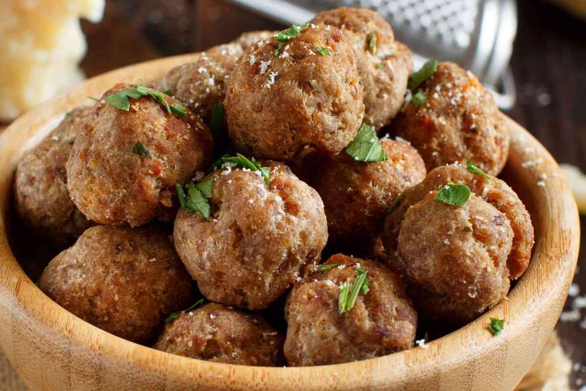 Polpette di bollito facili e veloci, le prepari con gli avanzi di carne