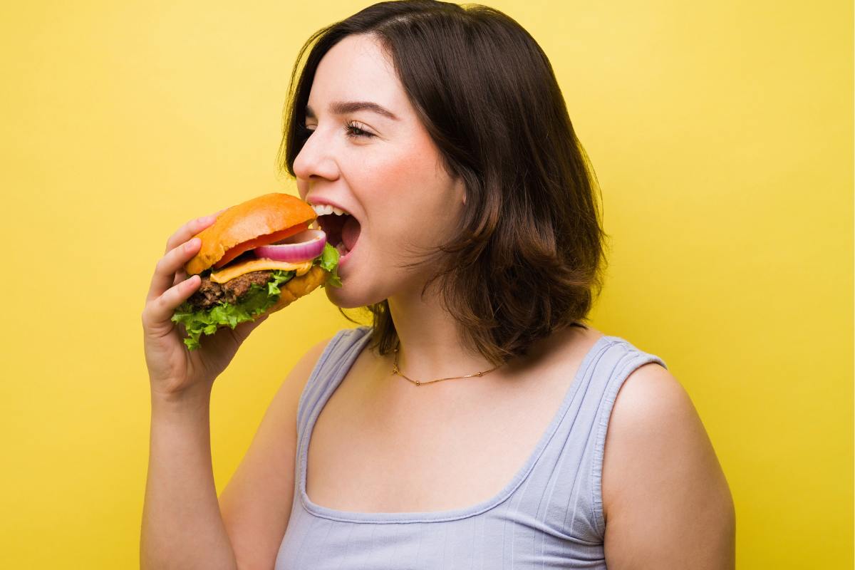 Pasto libero nella dieta, attenzione a questi pericoli: il metabolismo è a rischio