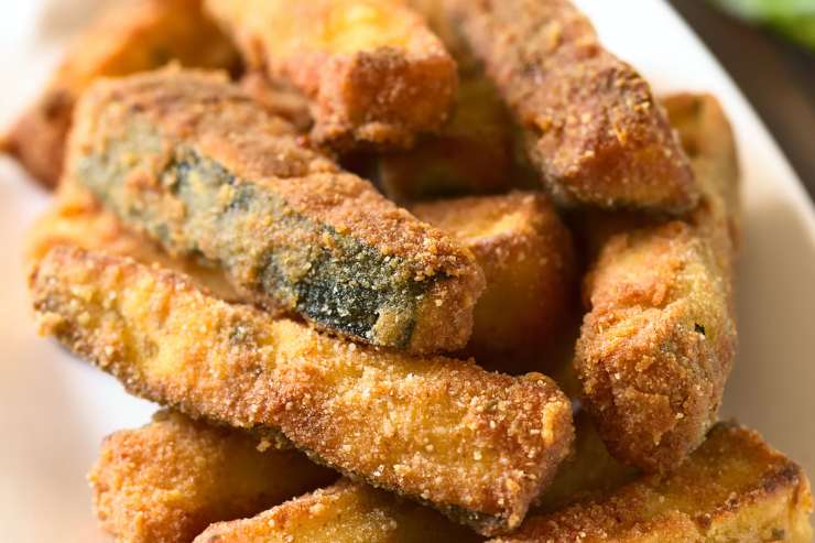 Zucchine impastellate fritte