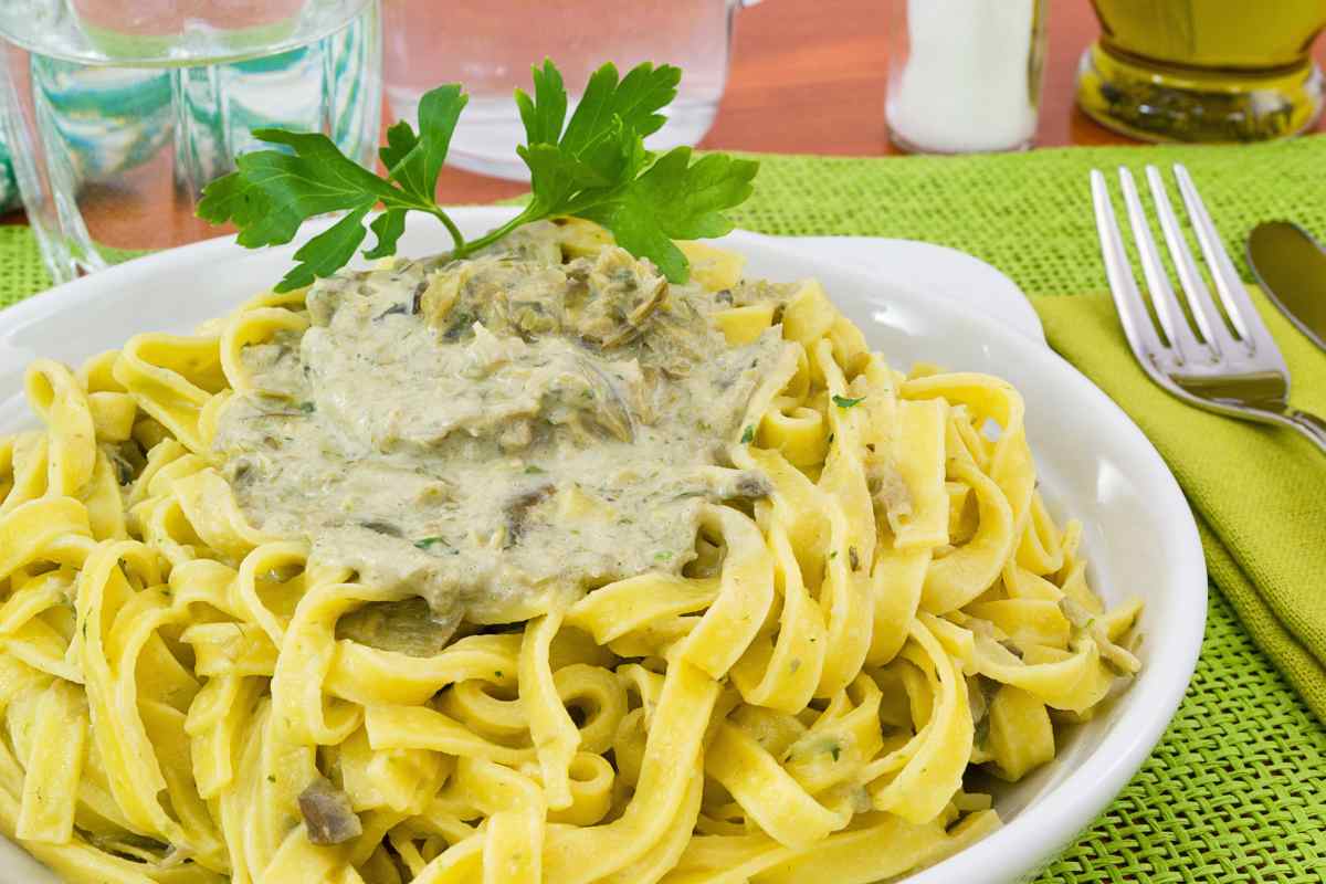 tagliolini con crema di carciofi