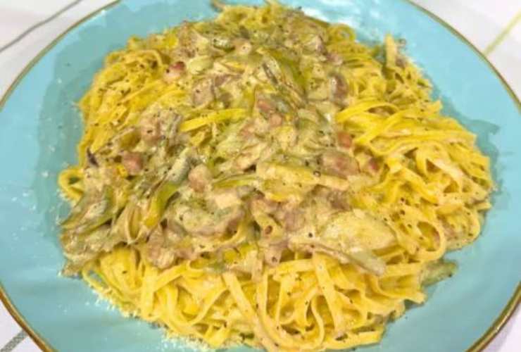 tagliolini con crema di carciofi e pancetta