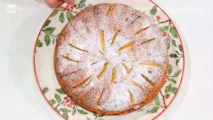 torta di mele con zucchero a velo