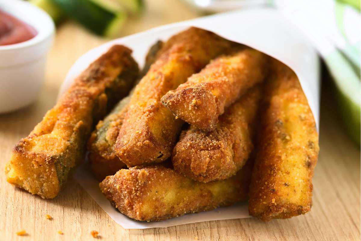 Zucchine nel cartoggio impastellate fritte