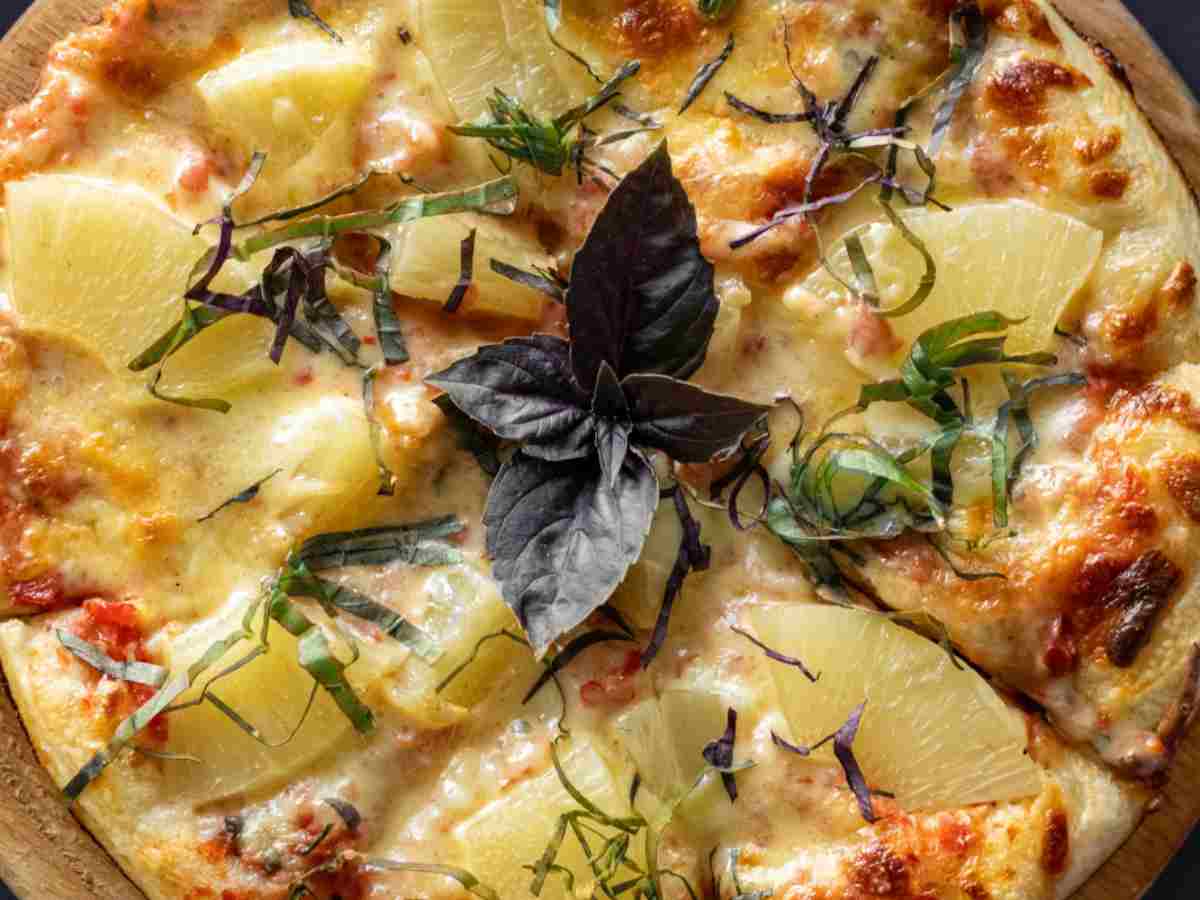 Pizza ananas