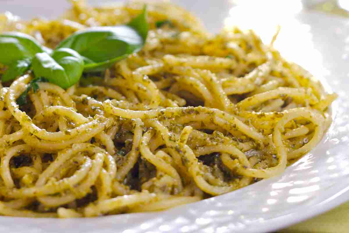 Spaghetti al pesto di broccoletti