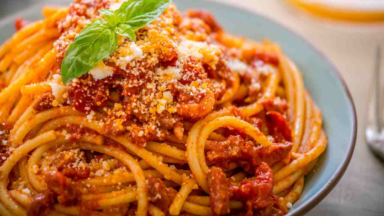 Spaghetti al pomodorino e gamberetti Buttalapasta,it