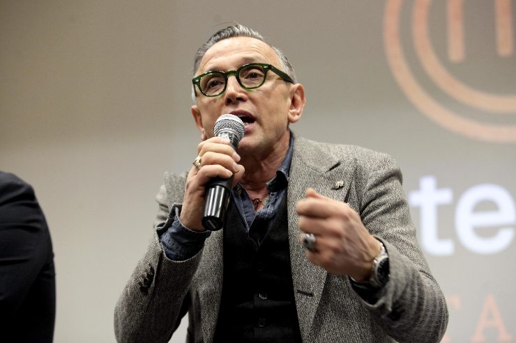 Bruno Barbieri con microfono