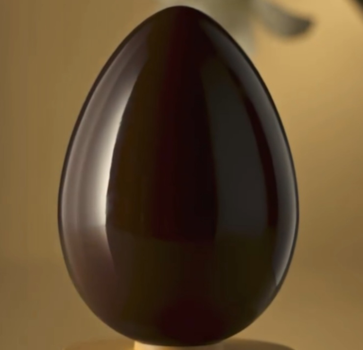 uovo di pasqua di cioccolato