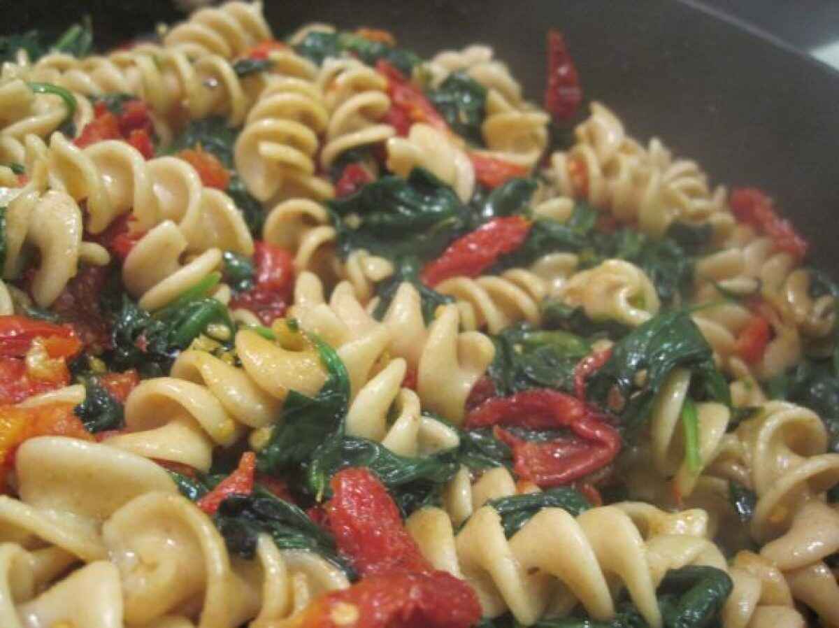 Pasta Con Pomodorini E Spinaci Buttalapasta